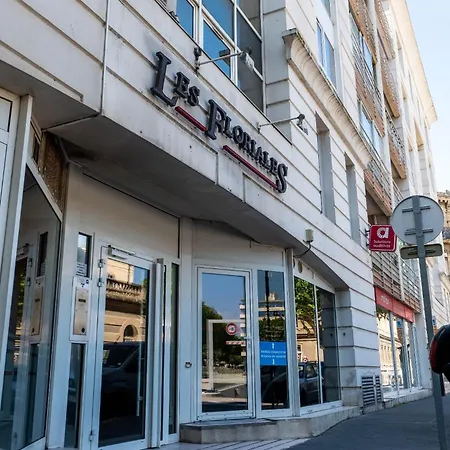 Les Conviviales Quartier Theatre Gare 아파트 *